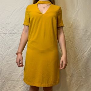 yellow dress